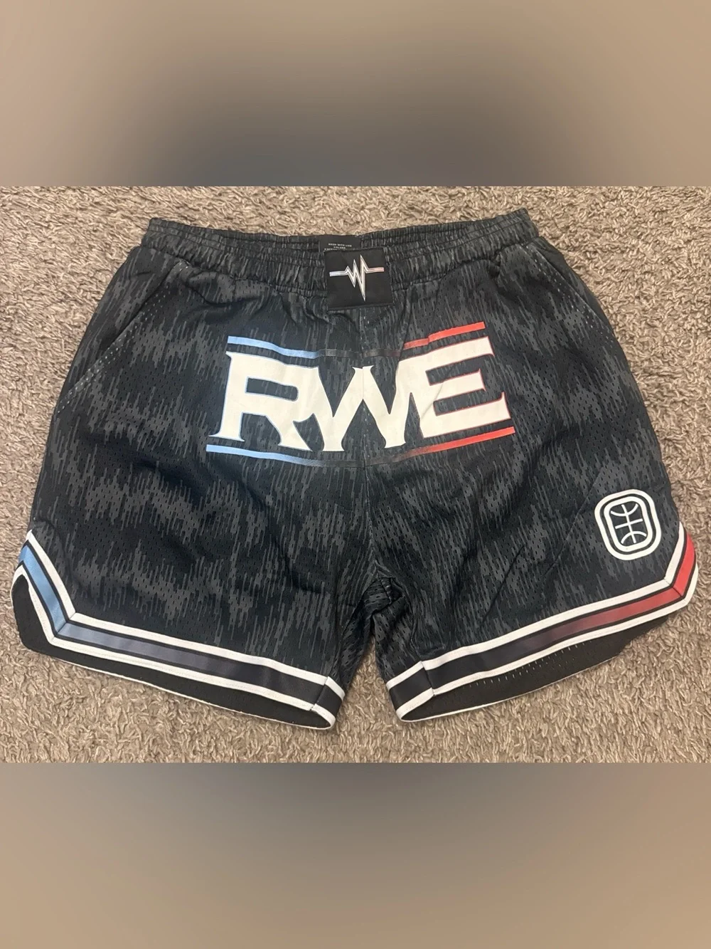 NWOT Men’s Overtime RWE Shorts; Size Small